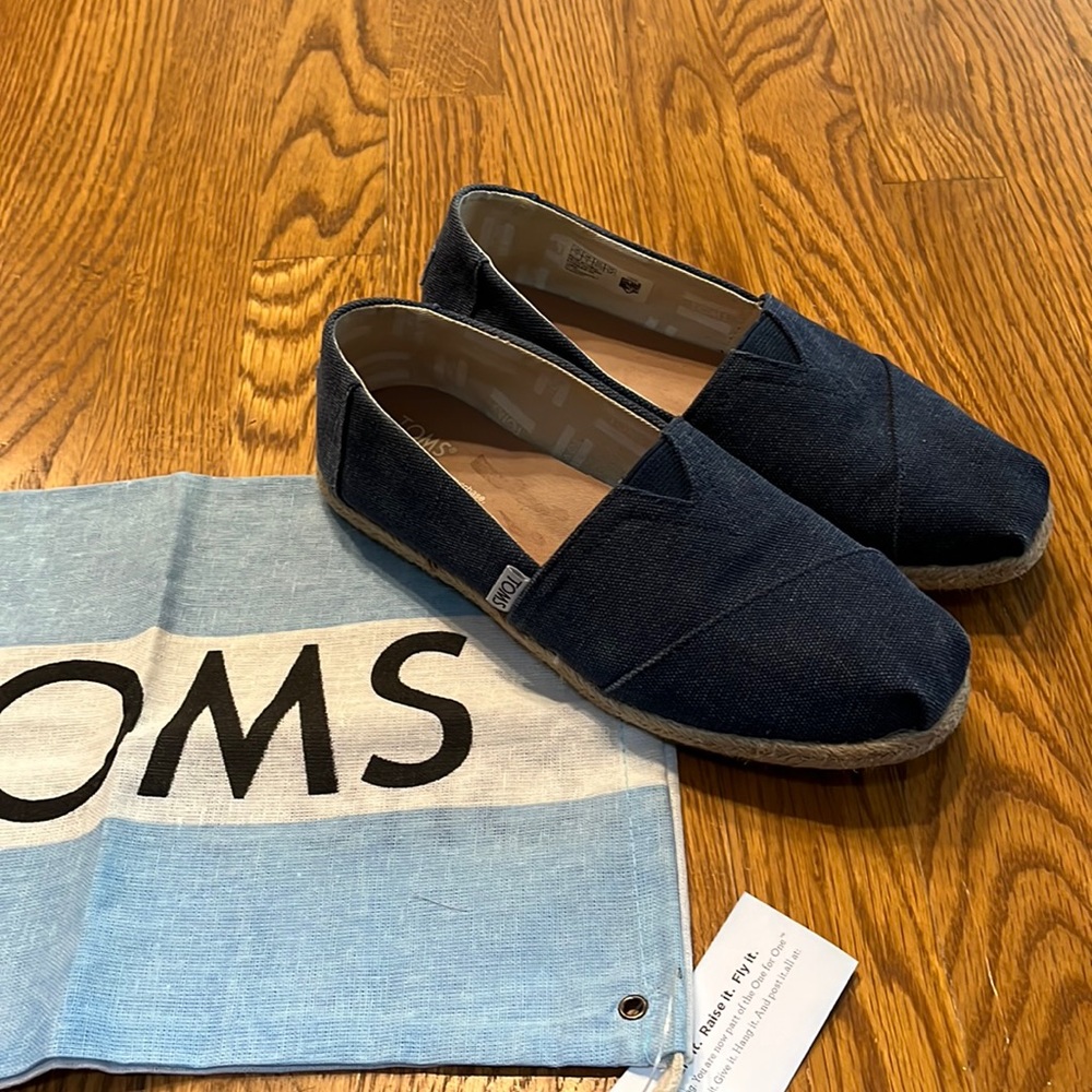 Demin Toms